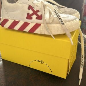 ‼️Off white little kids shoes‼️